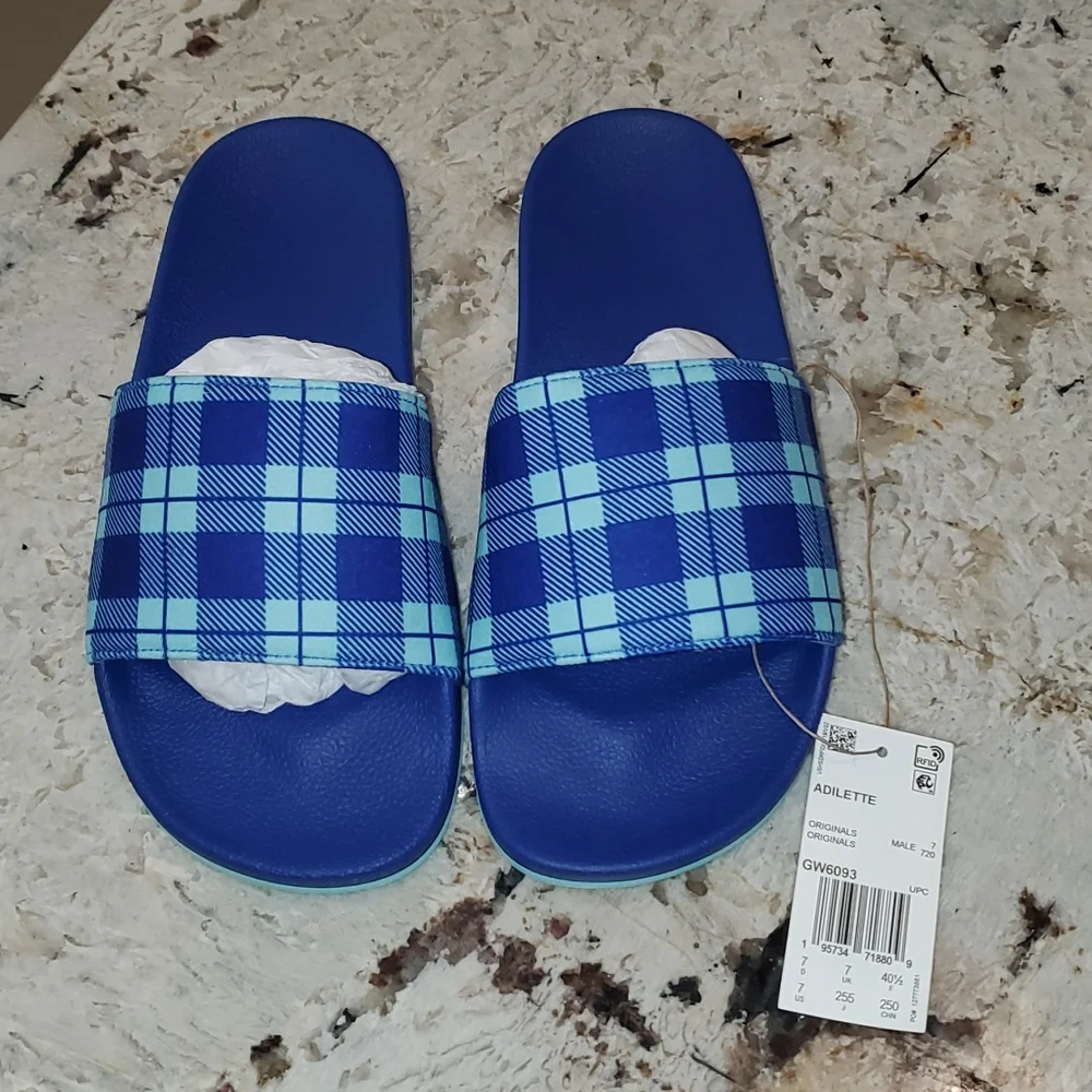 Adidas Slides M7/W8 - Picture 1 of 8